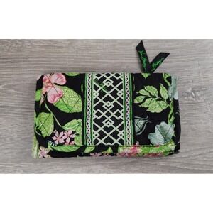 Vera Bradley Wallet‎ Green Black Botanical Tri Fold Clutch Retired Quilted